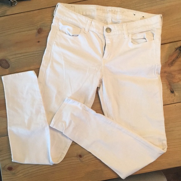 American Eagle Outfitters Pants - American Eagle white jeans